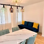 Gemuetliches Apartment Im Herzen Der Stadt