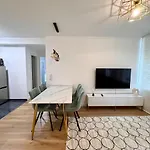 Gemuetliches Apartment Im Herzen Der Stadt